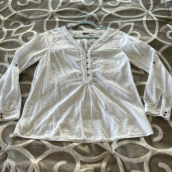 3 for $10 Ladies Eddie Bauer White 100% Cotton Long Sleeved Tunic-Styled Top - Picture 1 of 8